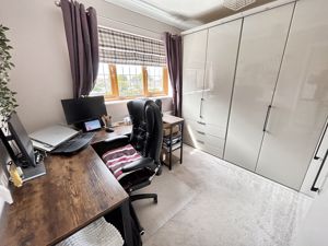 Bedroom- click for photo gallery